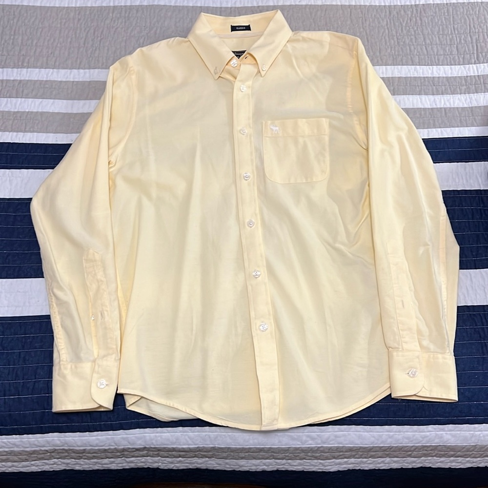 Abercrombie & Fitch - Yellow button down shirt - Classic Fit - like new